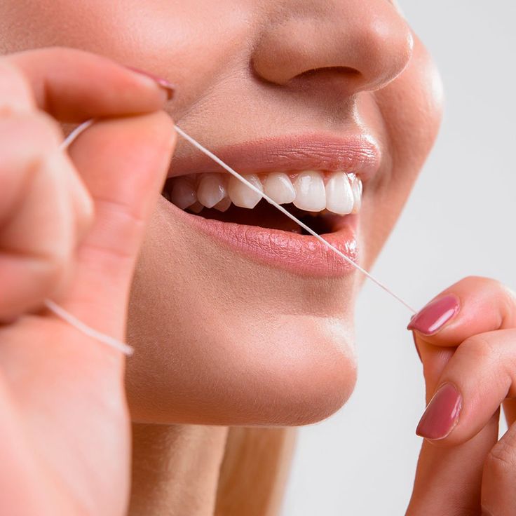 كيف استخدم خيط الاسنان؟
